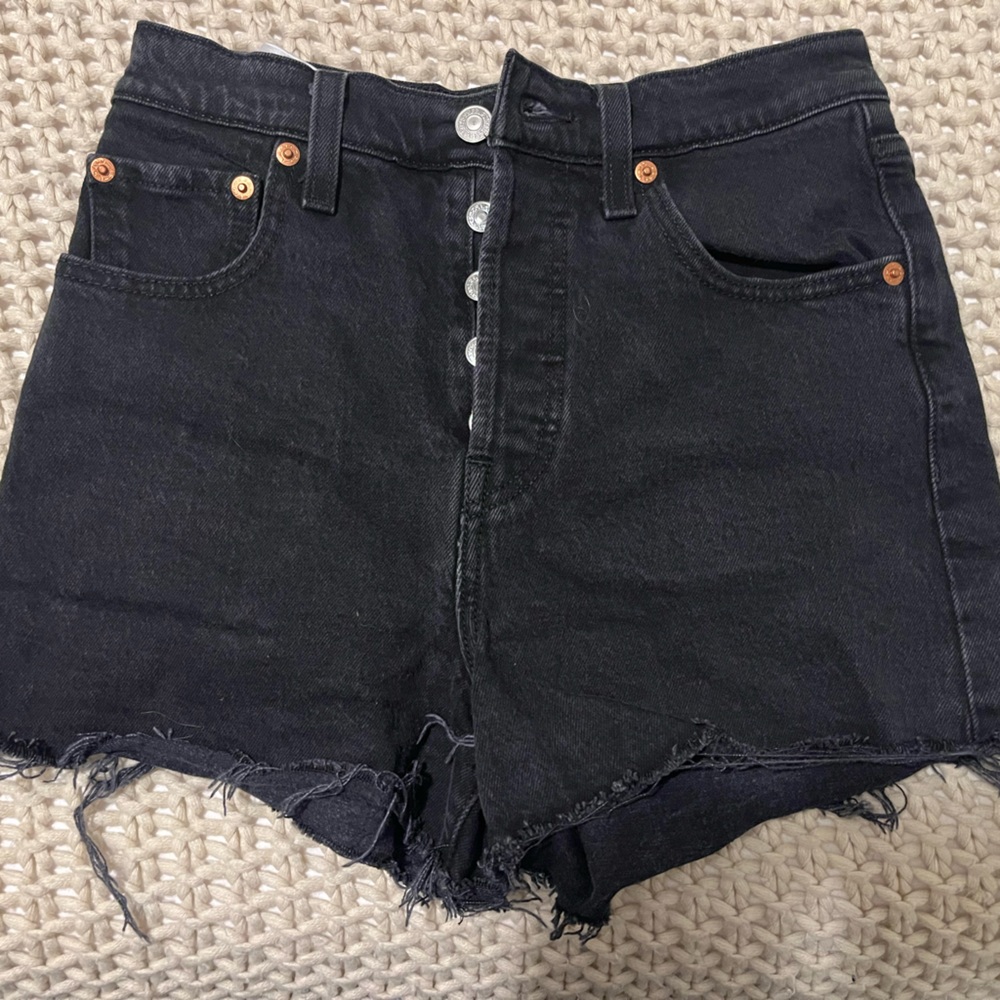 Levi Ribcage shorts